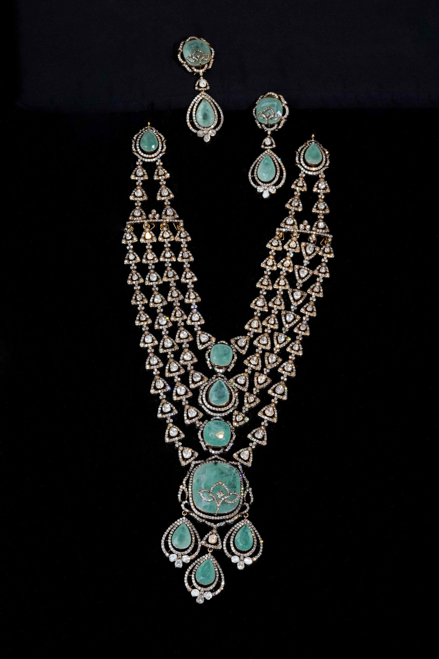 18K Ruby Sovereign Radiance Necklace