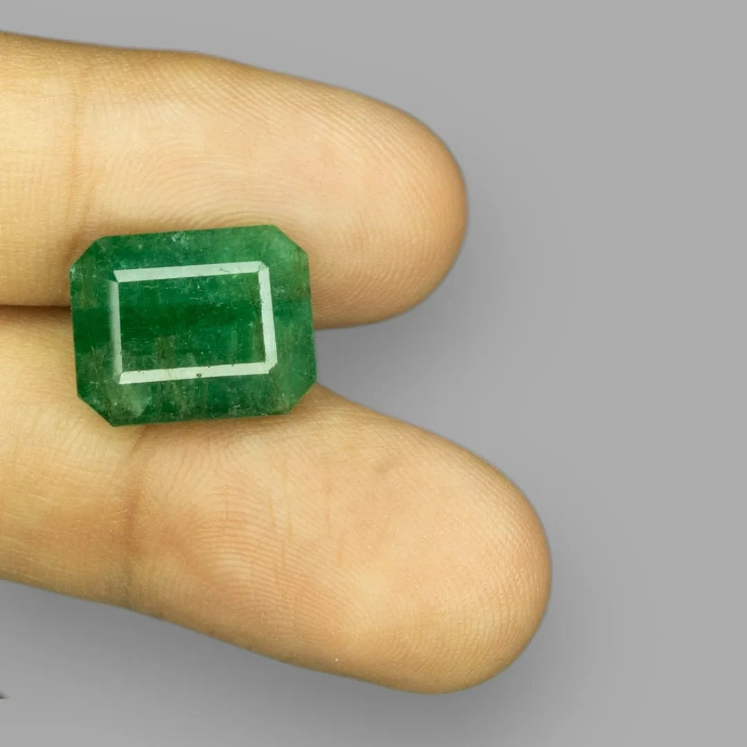Natural Emerald - 12.68 Carats