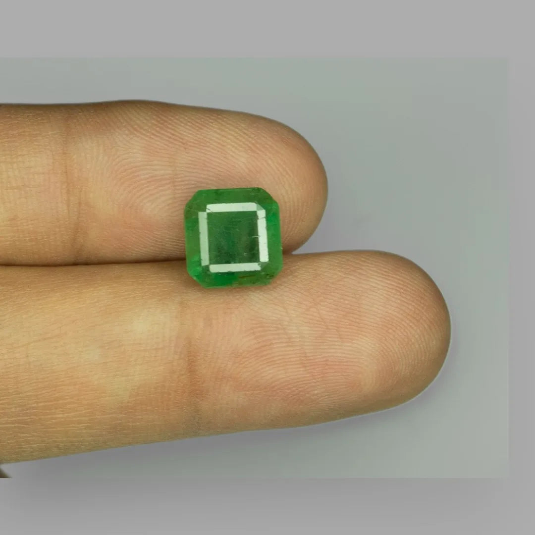 Natural Emerald Square Emerald Cut - 4.33 Carats