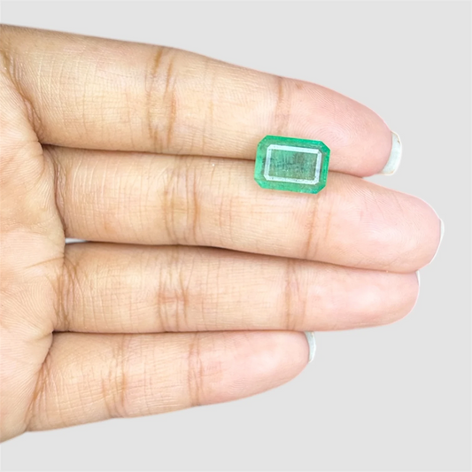 Natural Emerald - Emerald Cut - 3.95 Carats