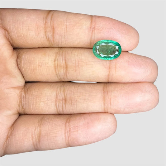 Natural Emerald Oval/Faceted Cut - 3.13 Carats