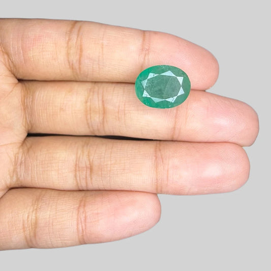 Natural Emerald Oval/Faceted Cut - 7.09 Carats