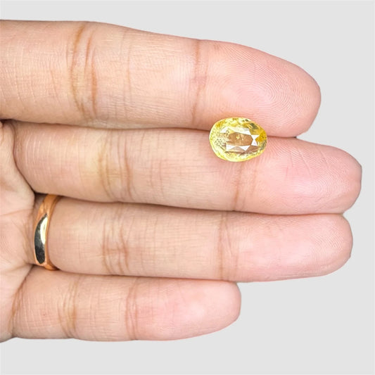 Natural Yellow Sapphire Oval/Faceted Cut - 3.56 Carats