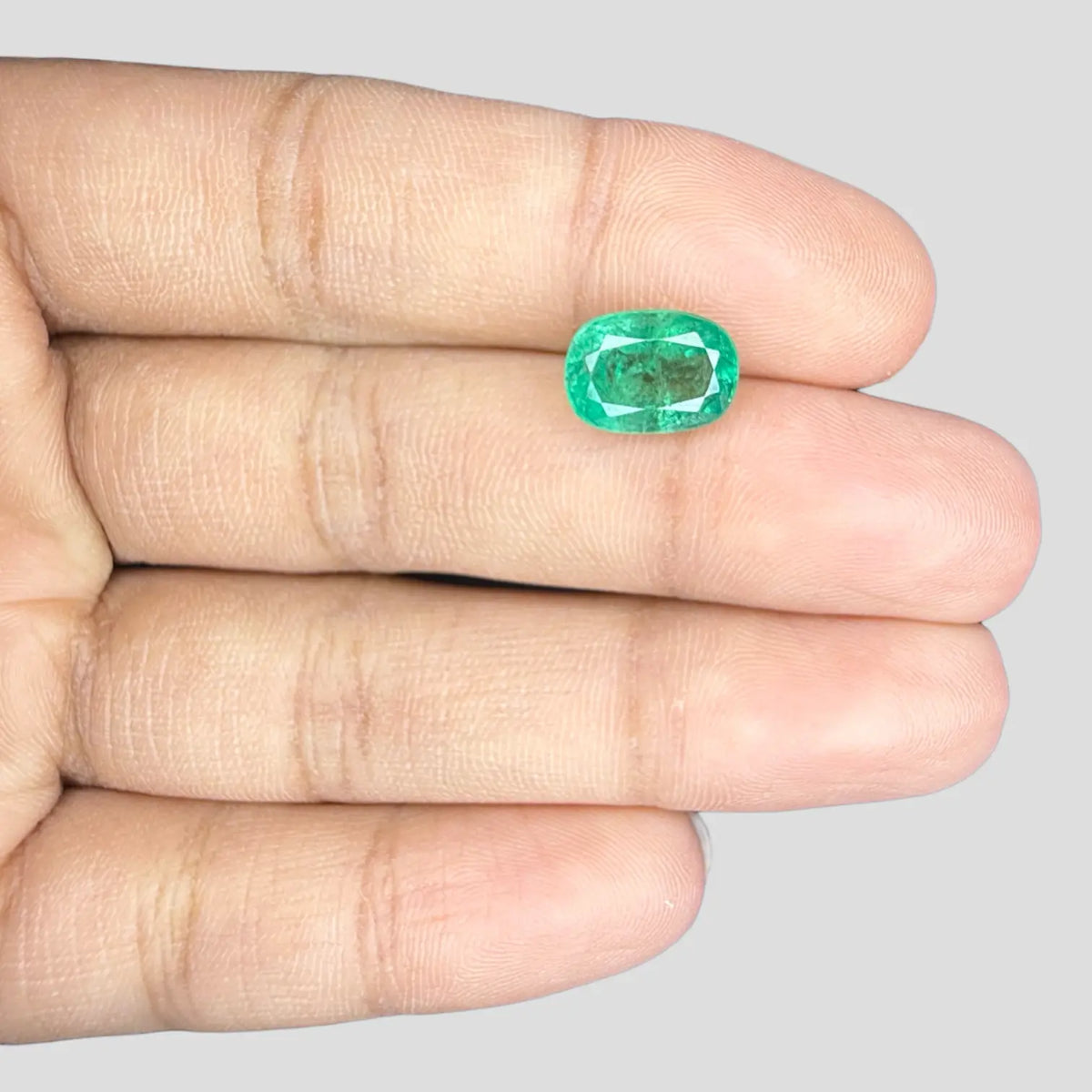 Buy Natural Emerald Gemstone In Cushion Mixed Cut Shape 2.44 Carats 10.01x7.13x5.39mm Size