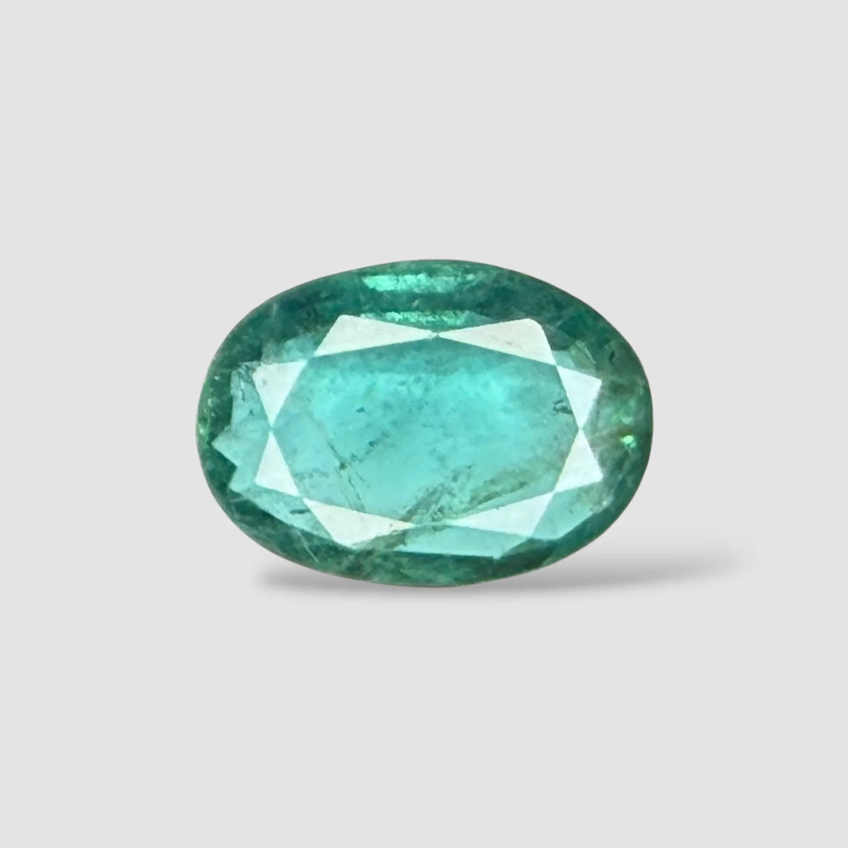 Fine Quality Emerald Gemstone In Oval Mixed Cut Shape 3.07 Carats 12.18x8.77x4.33mm Size