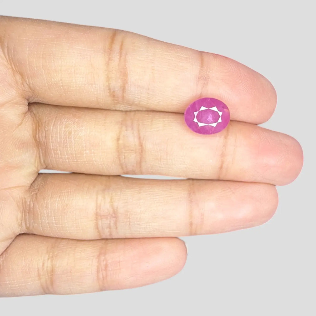 High Quality Natural Ruby - Oval 4.41 Carats 10.25x8.27x5.49mm Size