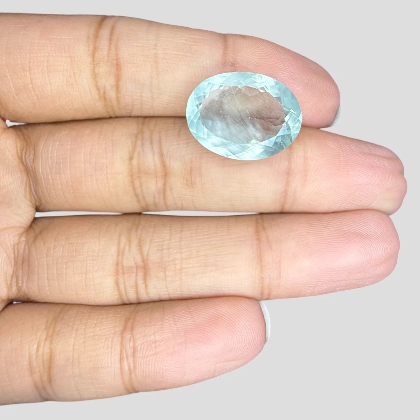 Natural Aquamarine Oval Cut - 9.50 Carats