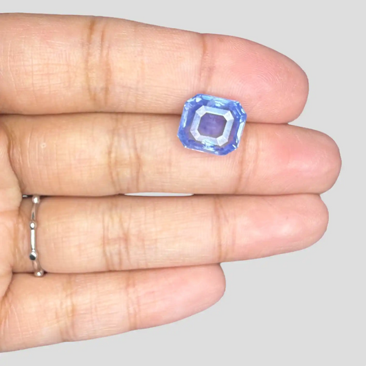 Natural Blue Sapphire Gemstone In Emerald Cut 6.87 Carats 11.03x9.78x5.65mm Size