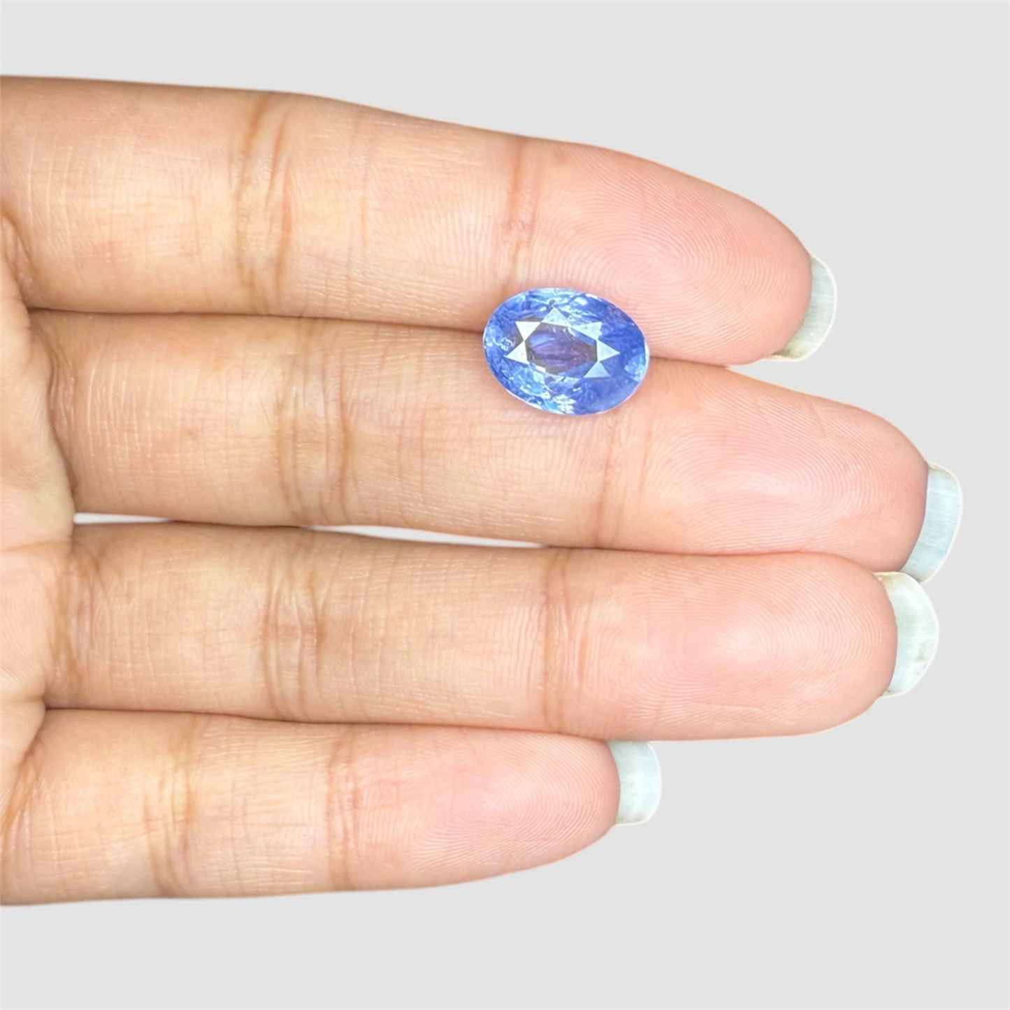 Natural Blue Sapphire Oval/Faceted Cut - 5.25 Carats