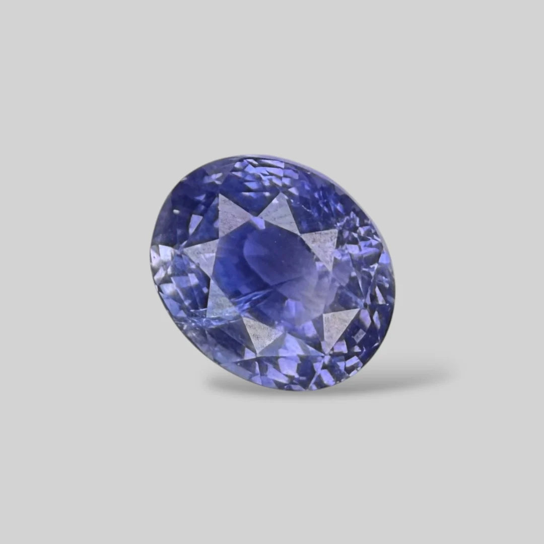 Natural Blue Sapphire Oval/Faceted Cut - 5.39 Carats