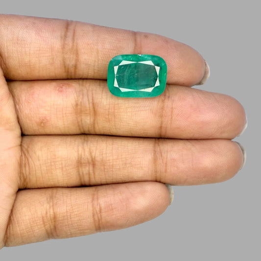 Natural Emerald Cushion/Faceted Cut - 11.75 Carat