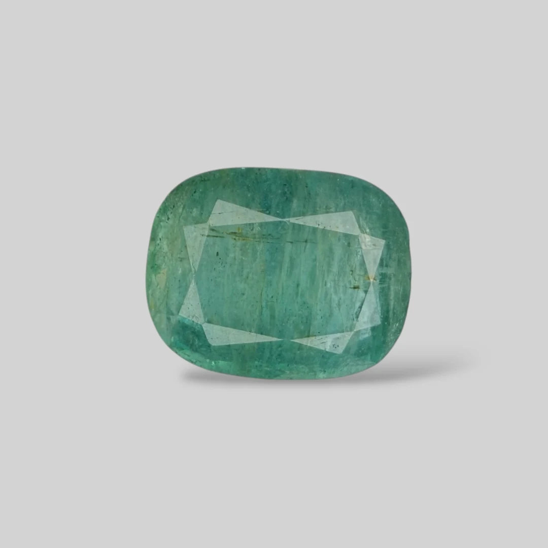 Natural Emerald Cushion/Faceted Cut - 7.15 Carats