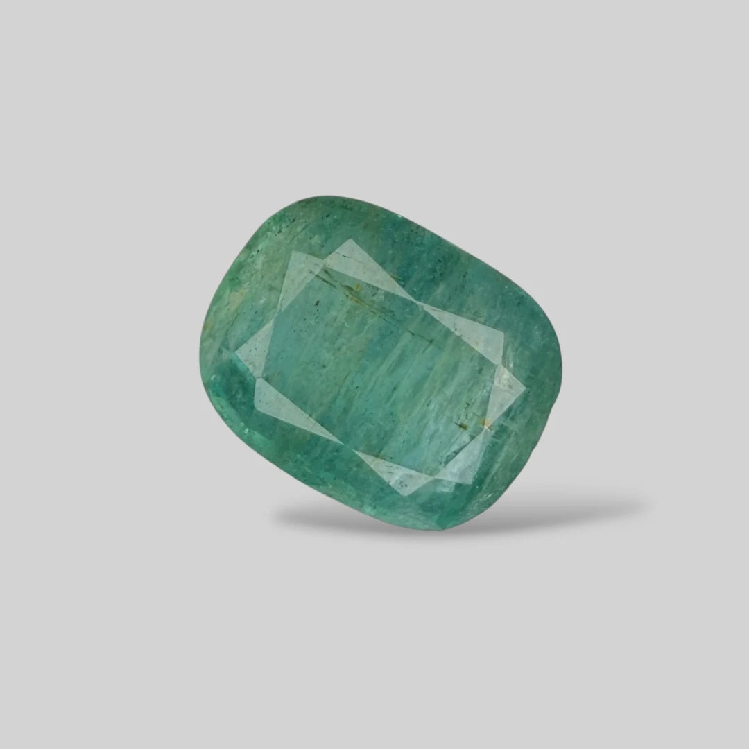 Natural Emerald Cushion/Faceted Cut - 7.15 Carats