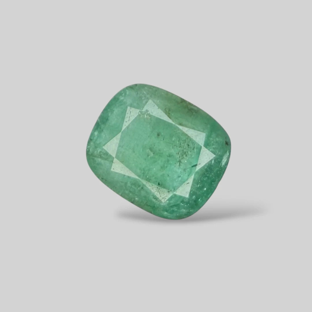 Natural Emerald Cushion/Faceted Cut - 7.19 Carats