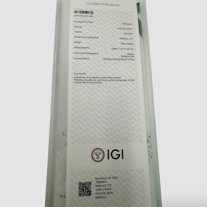 Natural Emerald - Emerald Cut - 10.85 Carats