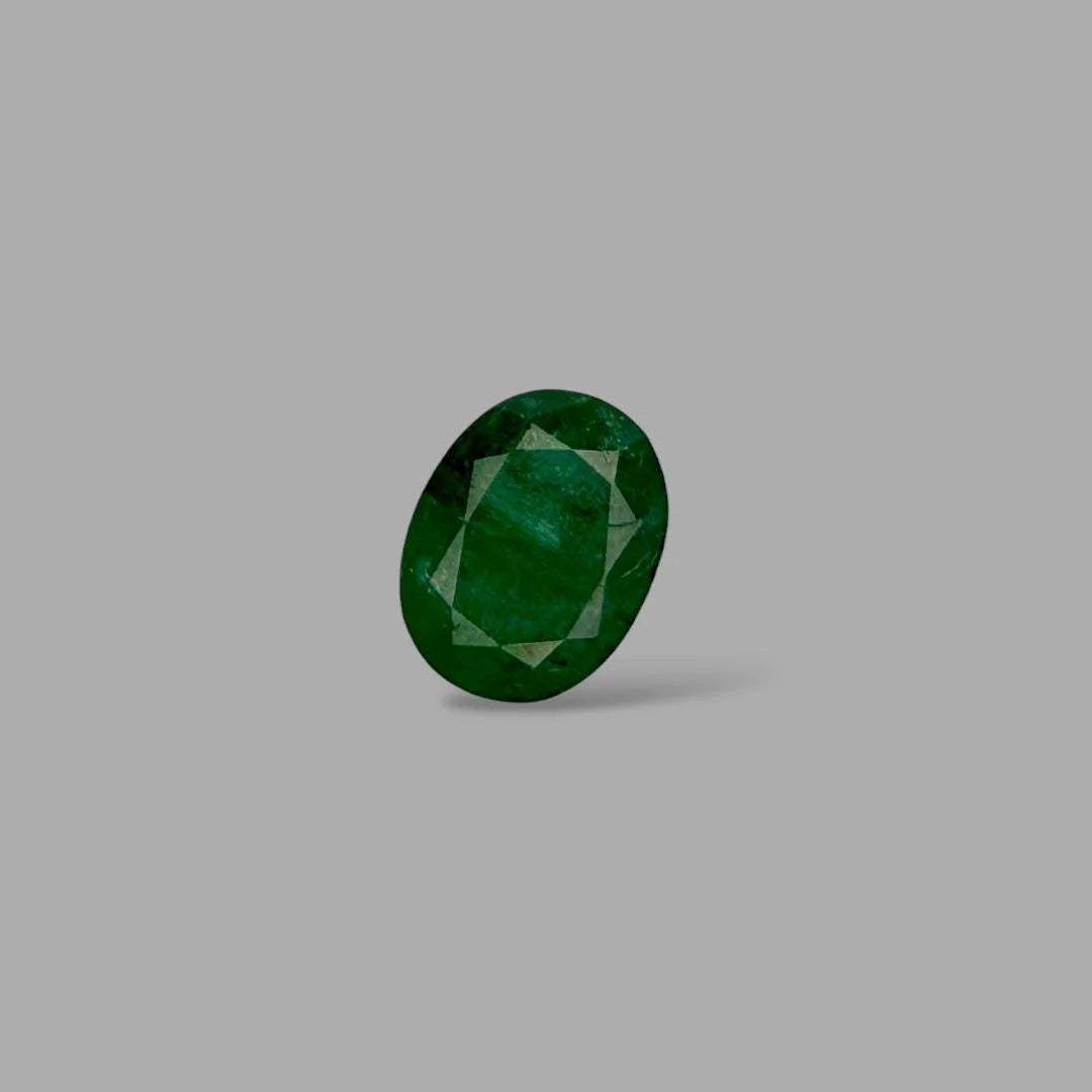 Natural Emerald Oval/Faceted Cut - 3.63 Carat