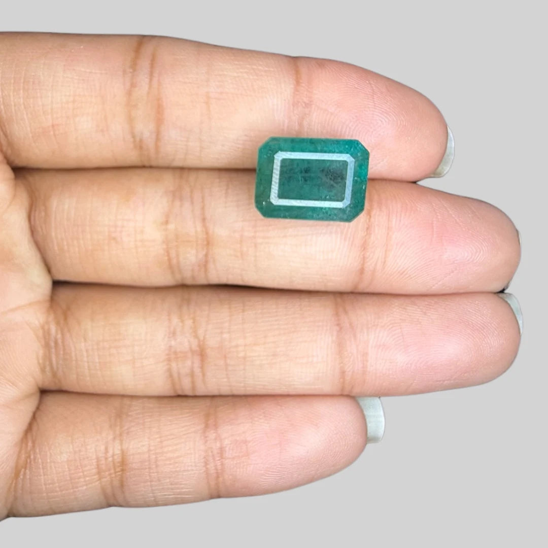 Natural Emerald Octagon/Faceted Cut - 6.84 Carats