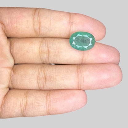 Natural Emerald Oval/Faceted Cut - 5.01 Carats
