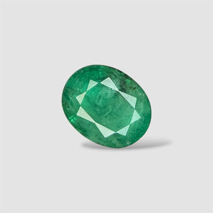 Natural Emerald Oval/Faceted Cut - 5.41 Carats