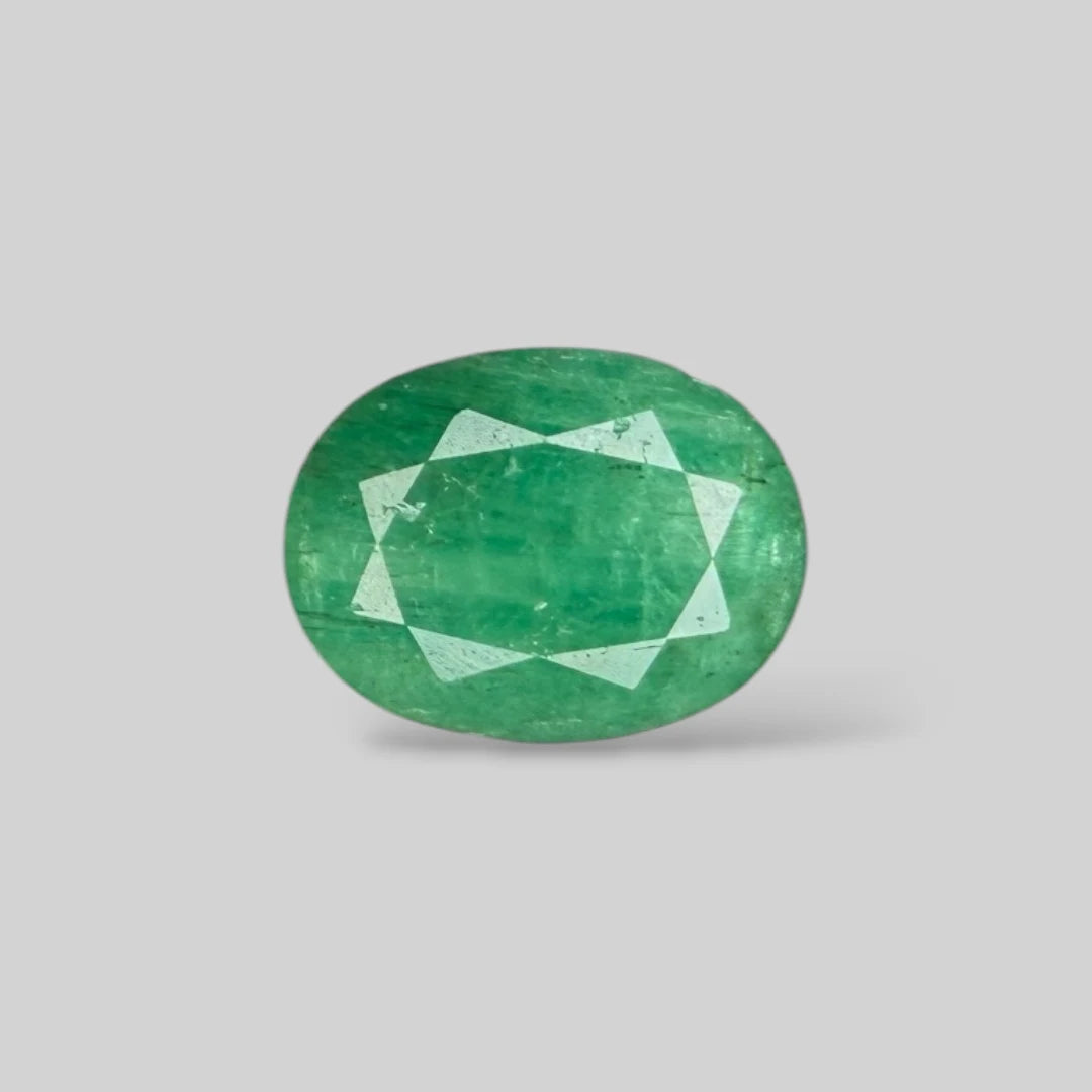 Natural Emerald Oval/Faceted Cut - 6.53 Carats