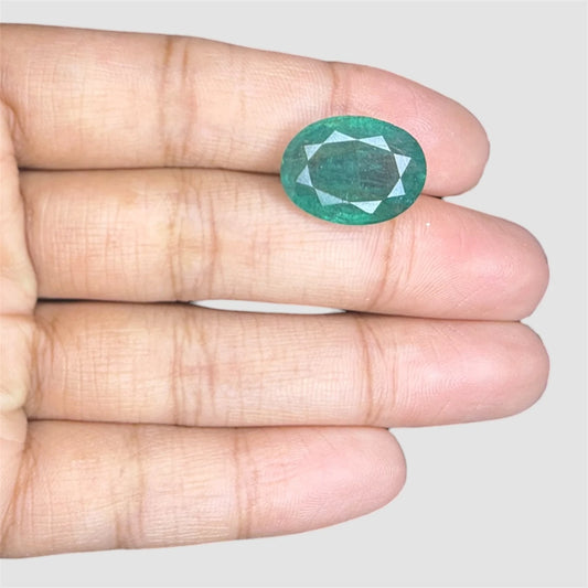 Natural Emerald Oval/Faceted Cut - 7.51 Carats