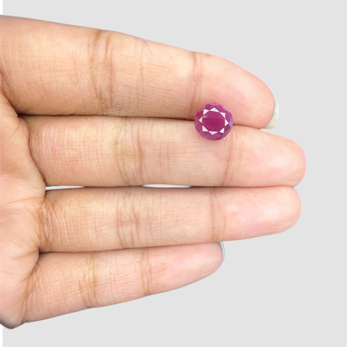 Natural Ruby Oval/Faceted Cut - 2.53 Carats
