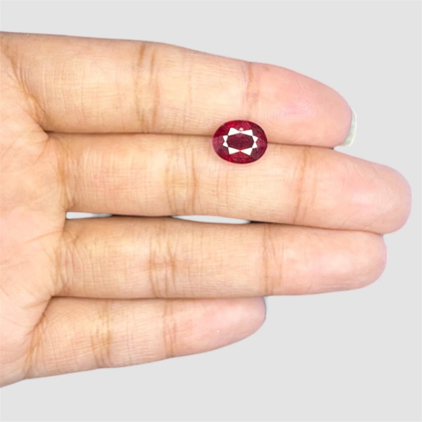 Natural Ruby Oval/Faceted Cut - 3.70 Carats