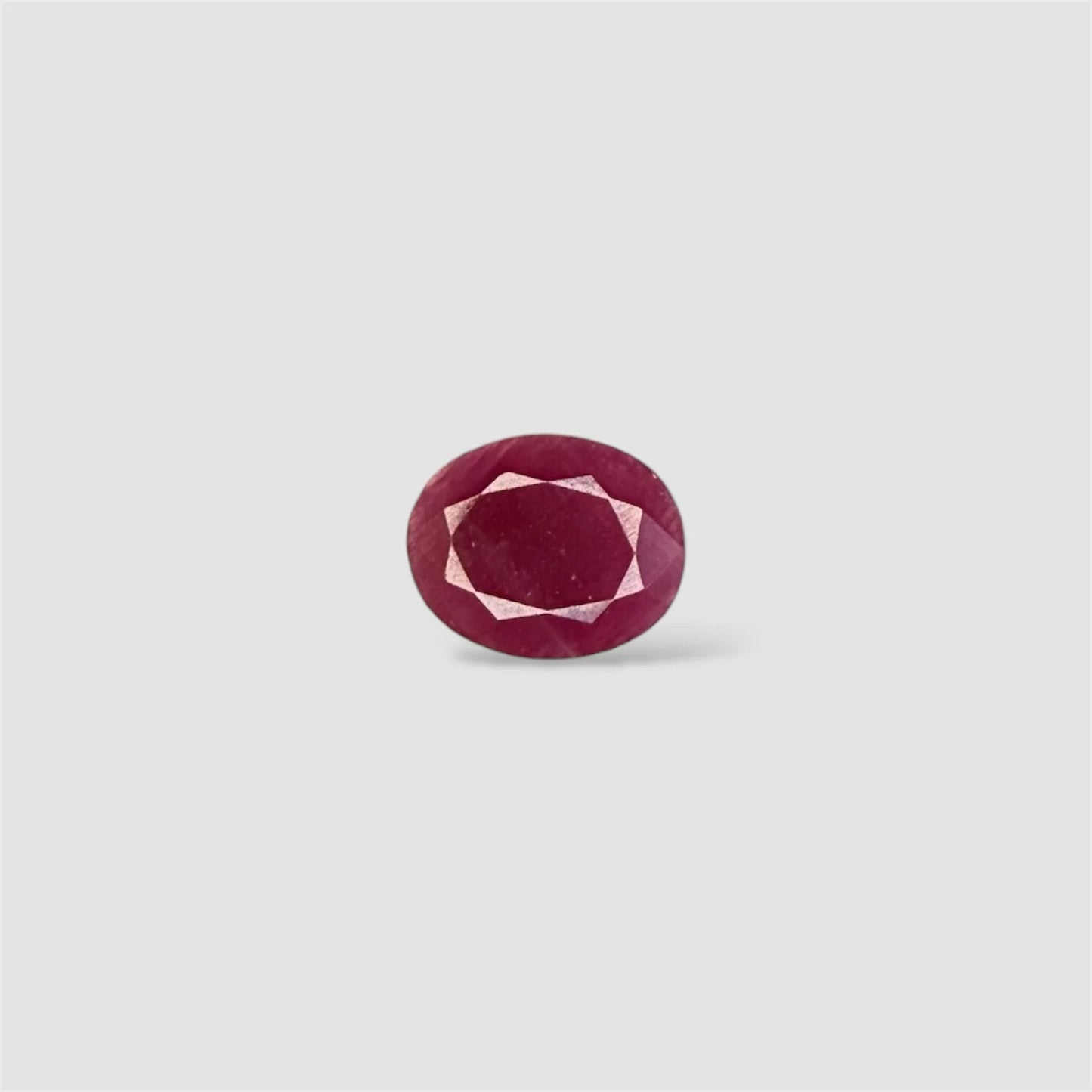 Natural Ruby Oval/Faceted Cut - 3.88 Carats