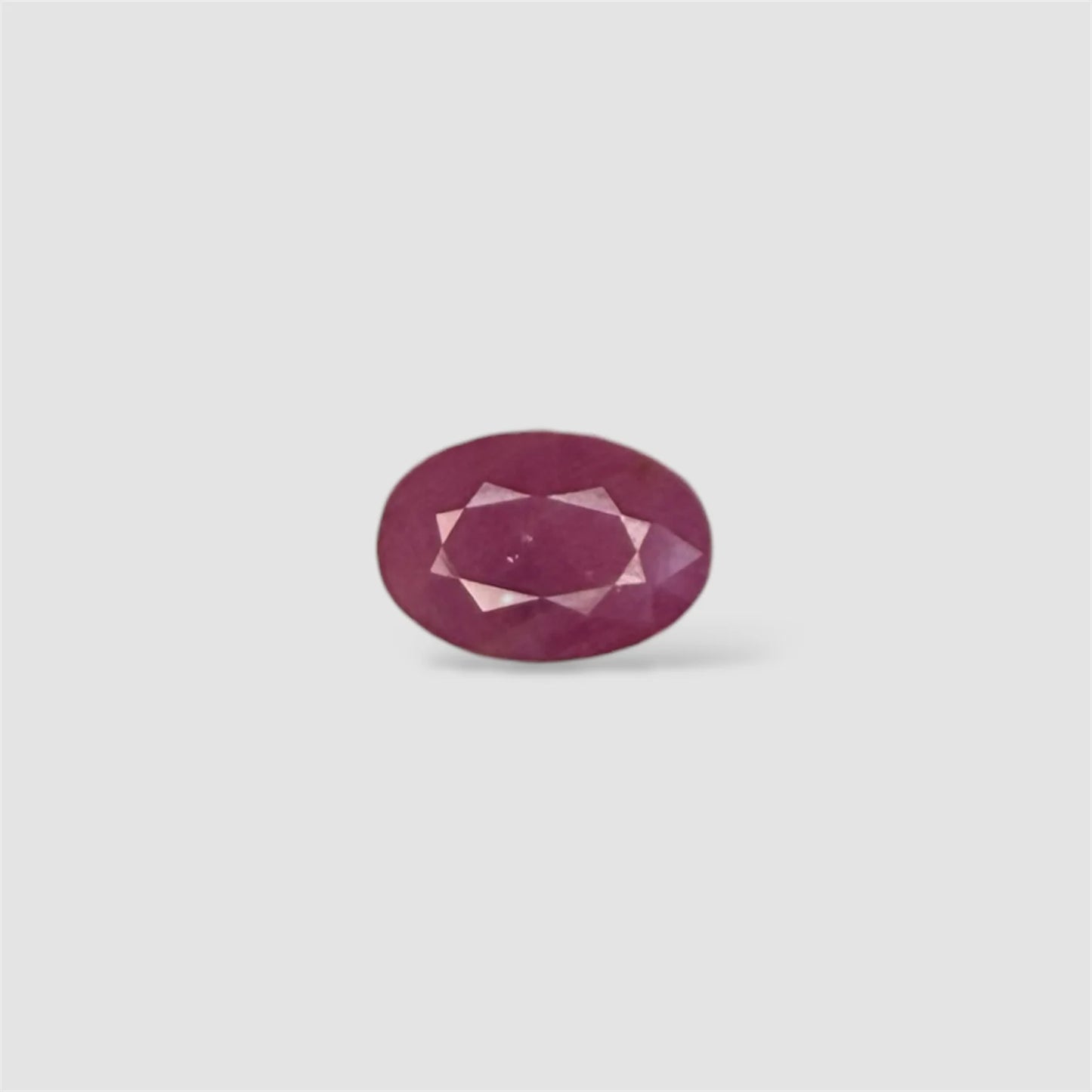 Natural Ruby Oval/Faceted Cut - 3.92 Carats