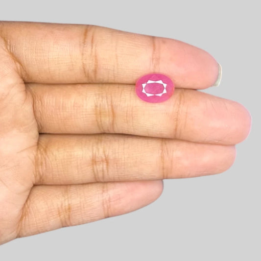 Natural Ruby Oval/Faceted Cut - 4.01 Carats