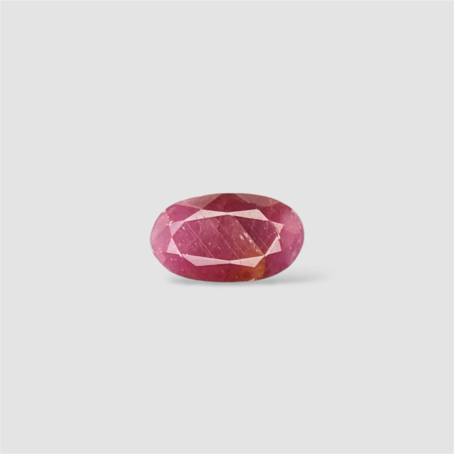 Natural Ruby Oval/Faceted Cut - 4.05 Carats