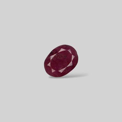 Natural Ruby Oval/Faceted Cut - 4.08 Carats