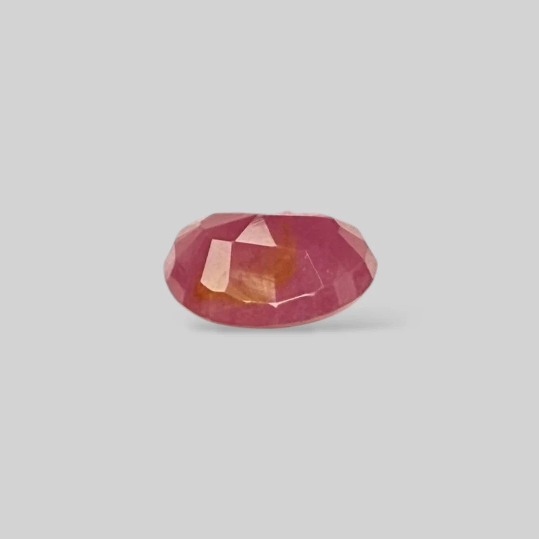 Natural Ruby Oval/Faceted Cut - 4.18 Carats