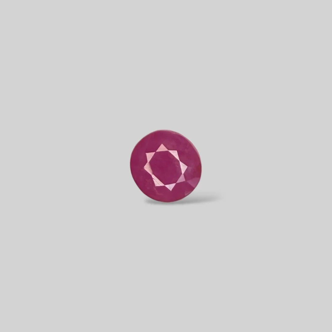 Natural Ruby Oval/Faceted Cut - 4.85 Carats