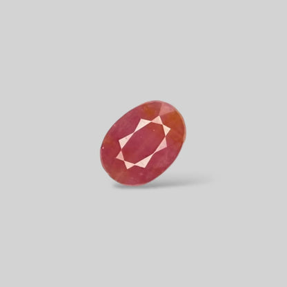 Natural Ruby Oval/Faceted Cut - 5.04 Carats