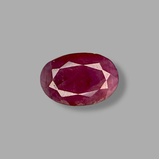 Natural Ruby Oval/Faceted Cut - 5.12 Carats