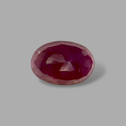 Natural Ruby Oval/Faceted Cut - 5.12 Carats