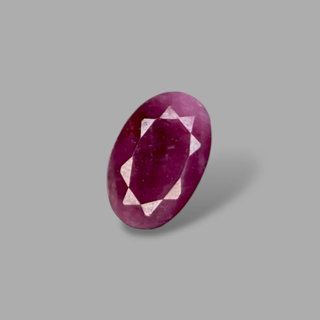 Natural Ruby Oval/Faceted Cut - 5.21 Carats