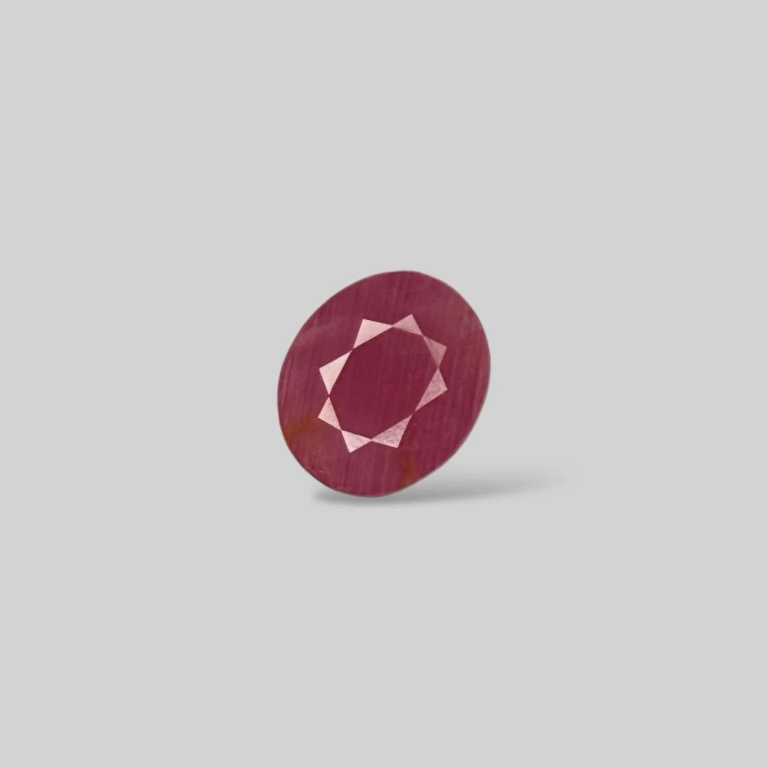 Natural Ruby Oval/Faceted Cut - 6.02 Carats