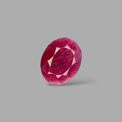 Natural Ruby Oval/Faceted Cut - 6.16 Carats