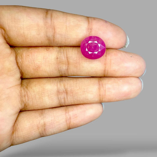 Natural Ruby Oval/Faceted Cut - 9.83 Carats