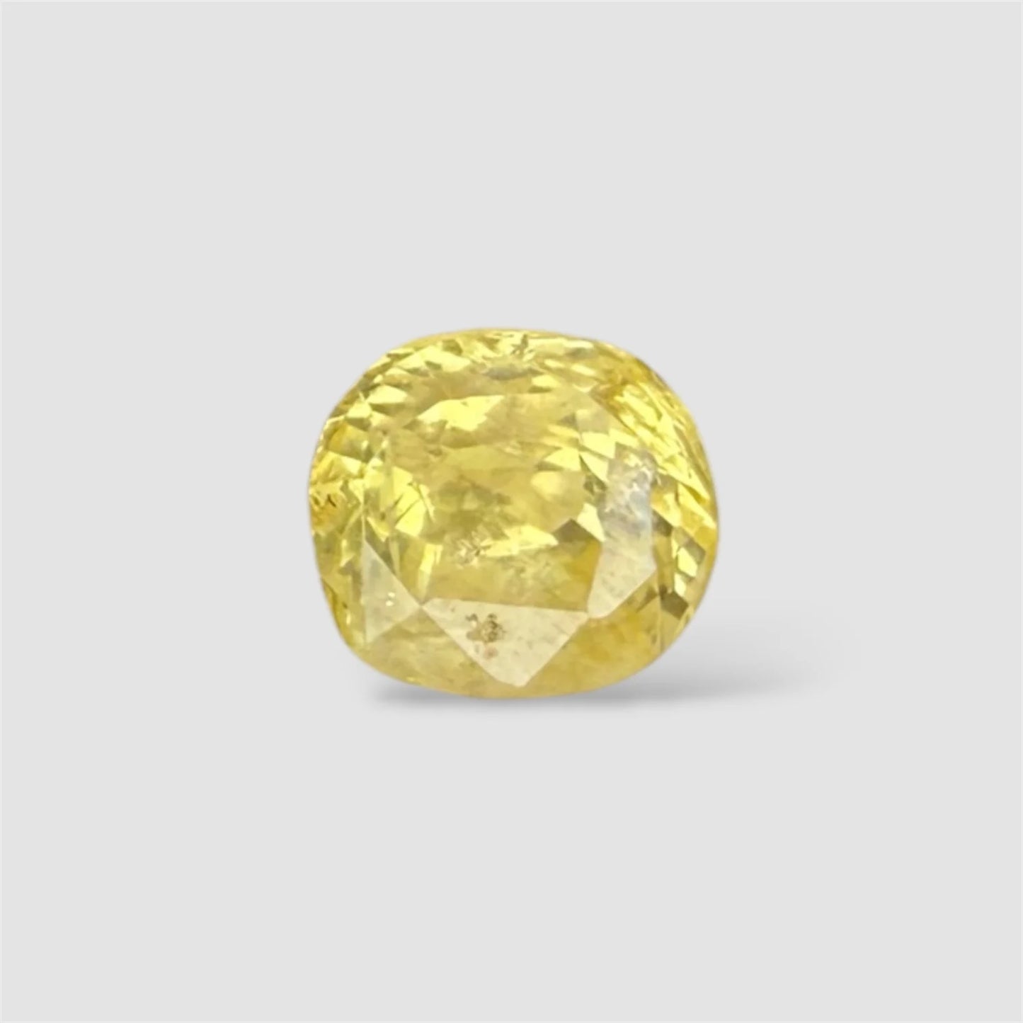 Natural Yellow Sapphire Oval/Faceted Cut - 3.02 Carats