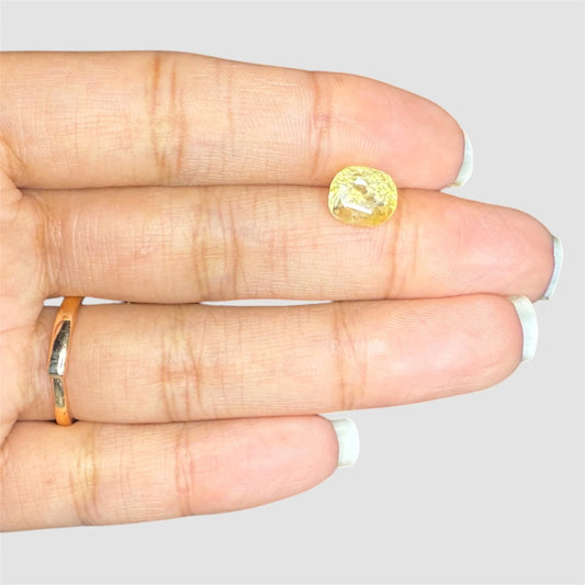 Natural Yellow Sapphire Oval/Faceted Cut - 3.02 Carats