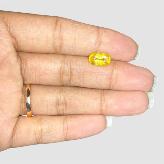 Natural Yellow Sapphire Oval/Faceted Cut - 3.10 Carats
