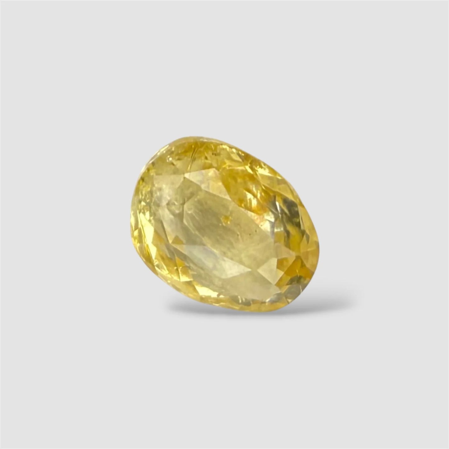 Natural Yellow Sapphire Oval/Faceted Cut - 3.56 Carats