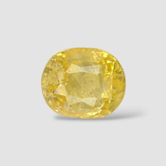 Real Yellow Sapphire Gemstone In Oval Shape 5.2 Carats 9.28x7.84x7.17mm Size